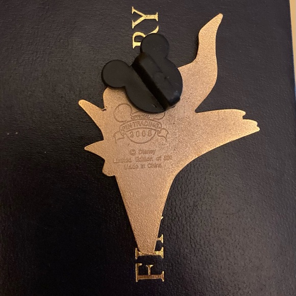 Disney Maleficent Pavé Limited Edition Pin - Picture 2 of 2